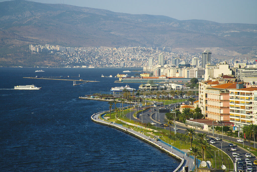 Izmir / Adnan Menderes
